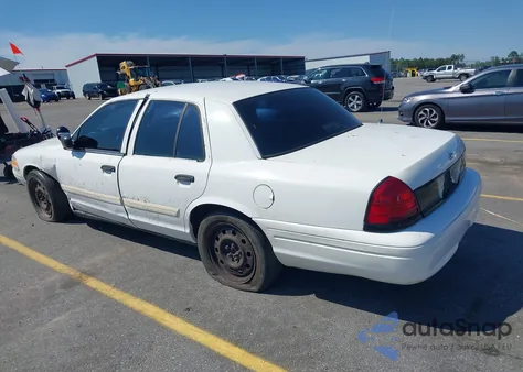 2011 Ford Crown Victoria Police Interceptor z USA, uszkodzony, nr VIN 2FABP7BV4BX113269